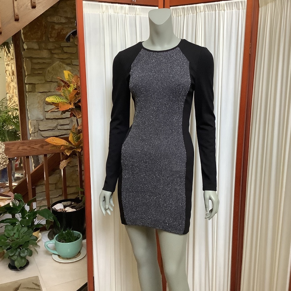 Tibi NY Dress Black White Colorblock Long Sleeves Size 4